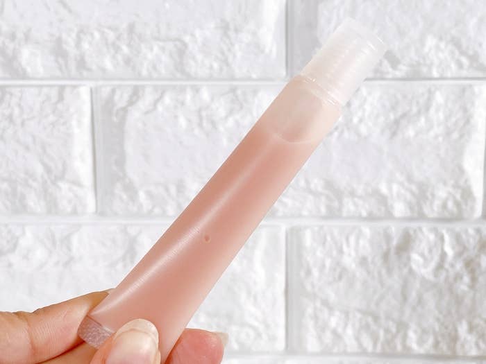 無印良品「リップエッセンス・ピンク」