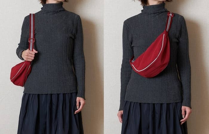 ユニクロの「ラウンドミニショルダーバッグ/ライン」