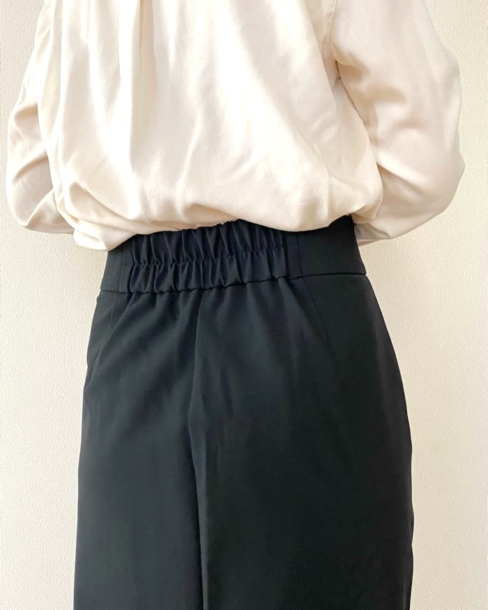 GU】2990円→2490円に値下げ中！「下っ腹のシルエットを拾わない