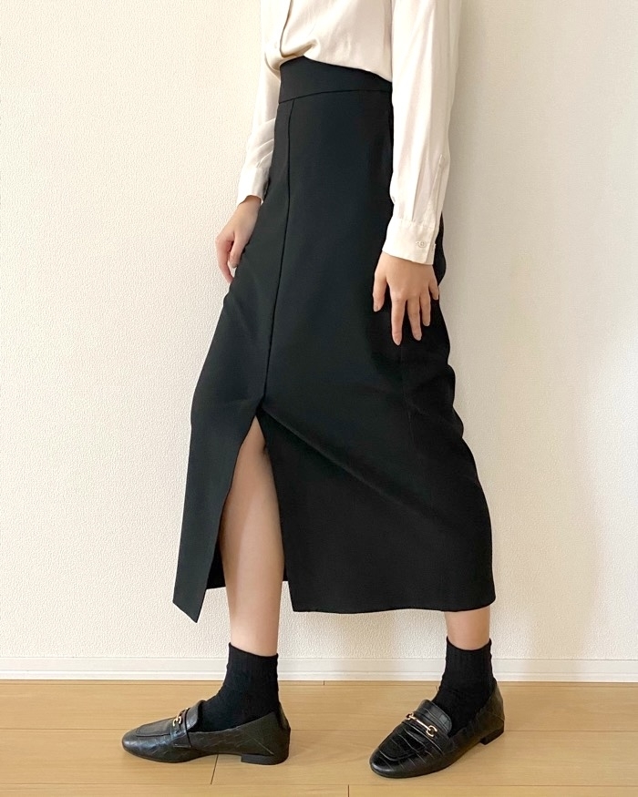 GU】2990円→2490円に値下げ中！「下っ腹のシルエットを拾わない