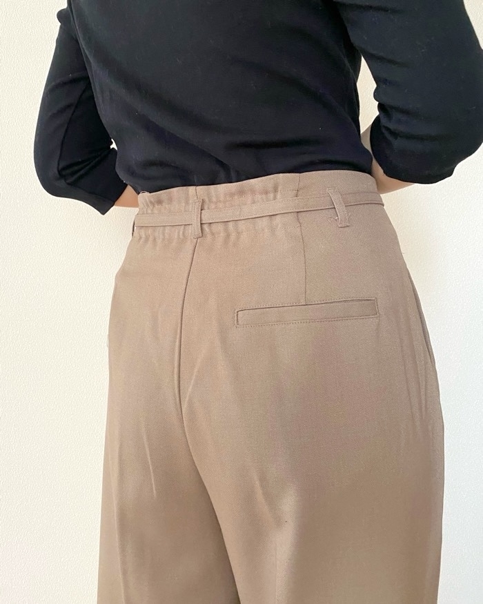 GU新作で「スタイル激盛れするパンツ」見つけたんだけど…！大人