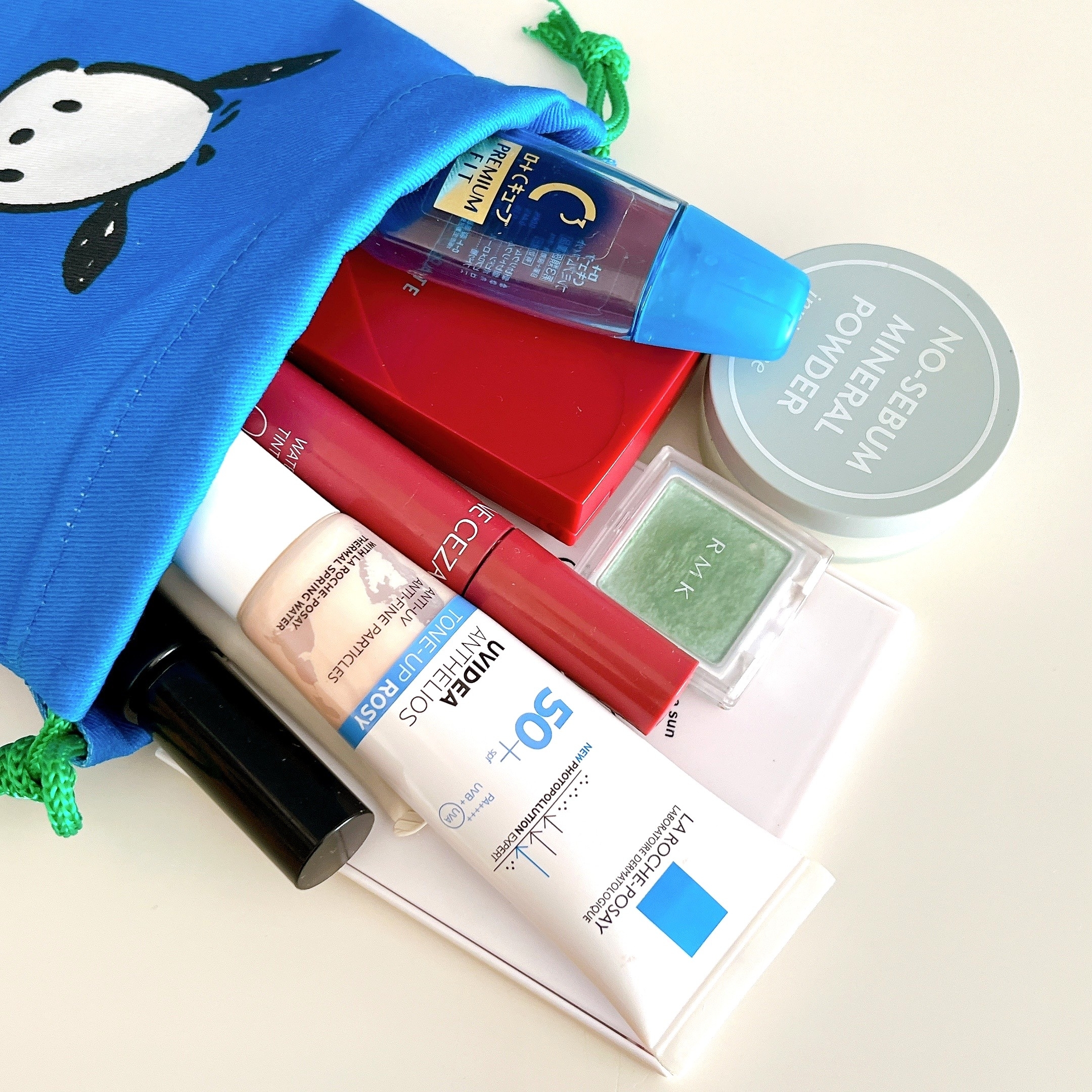 稀少SANRIO Hello Kitty 赤シリーズ木製ウッドフック1999年製