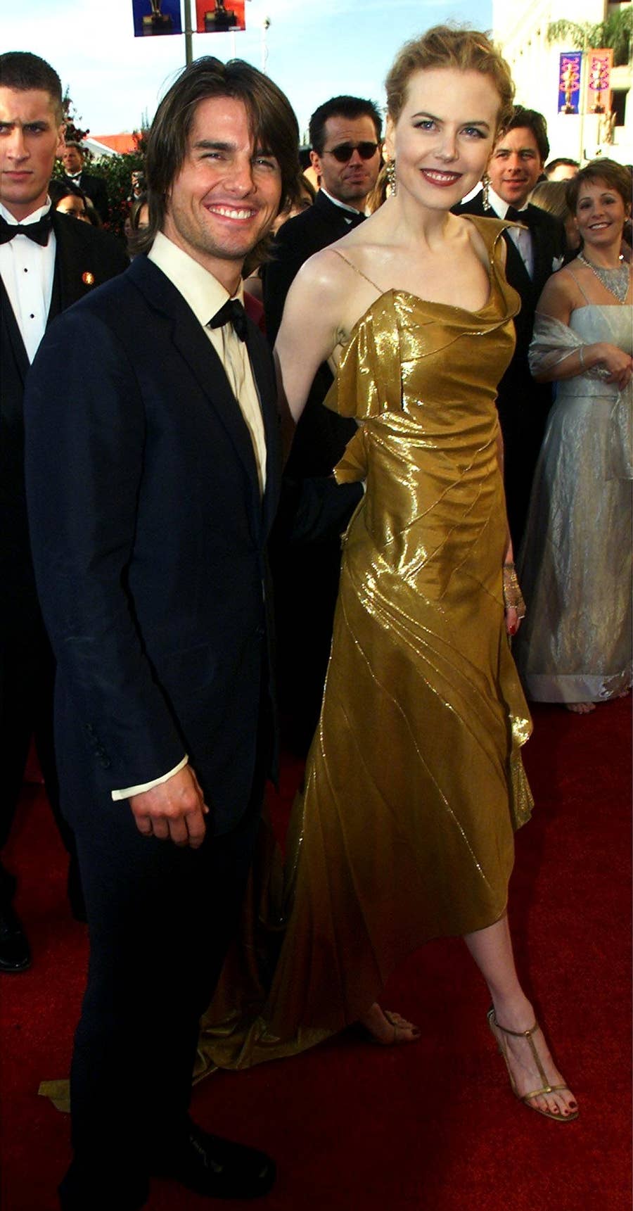 Nicole Kidman's 2004 Golden Globes Look Was Train Wreck Nicole Kidman's 2004 Golden Globes Look Was Train Wreck