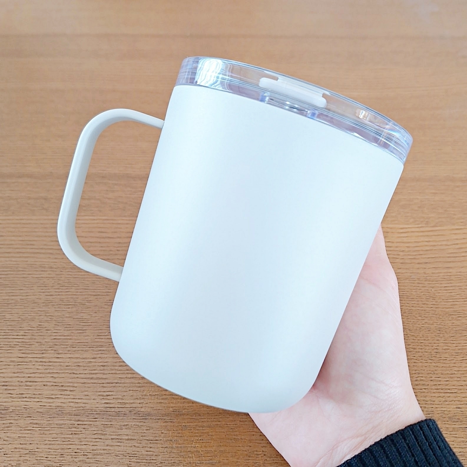 無印良品の「目盛り付き 保温保冷 蓋付きマグカップ」