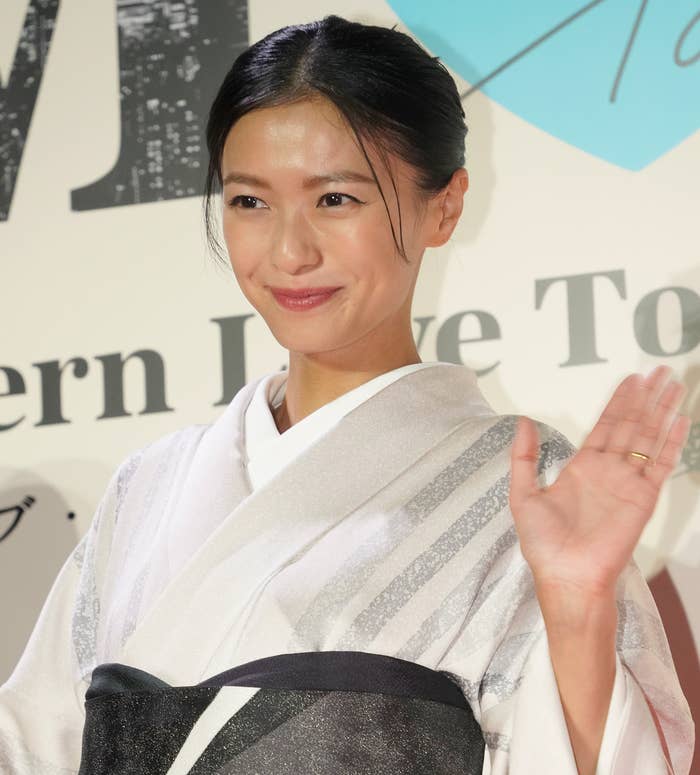 榮倉奈々さん(時事通信フォト)