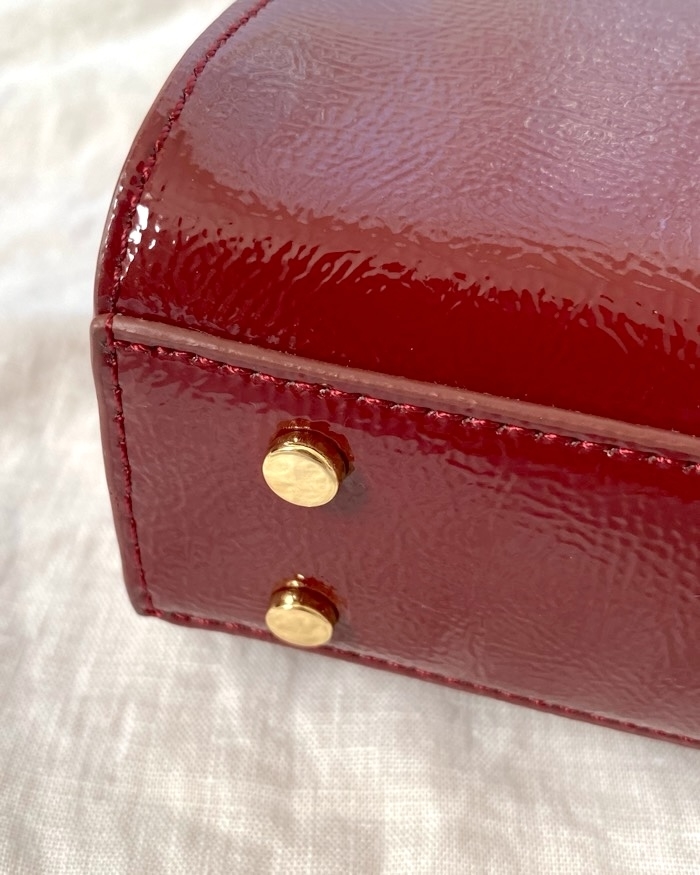 ZARAの「レトロ風バッグ」が高級感たっぷりでオシャレ！2WAYで使えて便利だし、持つだけでコーデが華やかになるの！《購入レビュー》