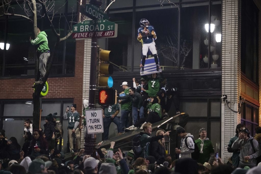 Wild Photos Of Eagles Fans Celebrating Super Bowl Win