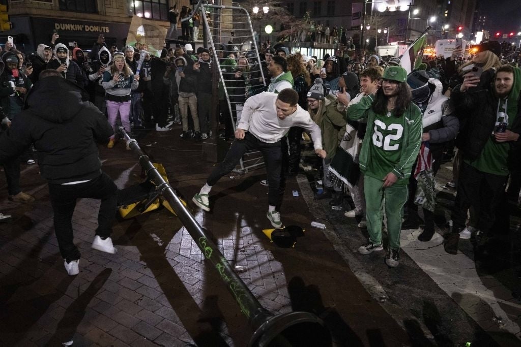 Wild Photos Of Eagles Fans Celebrating Super Bowl Win