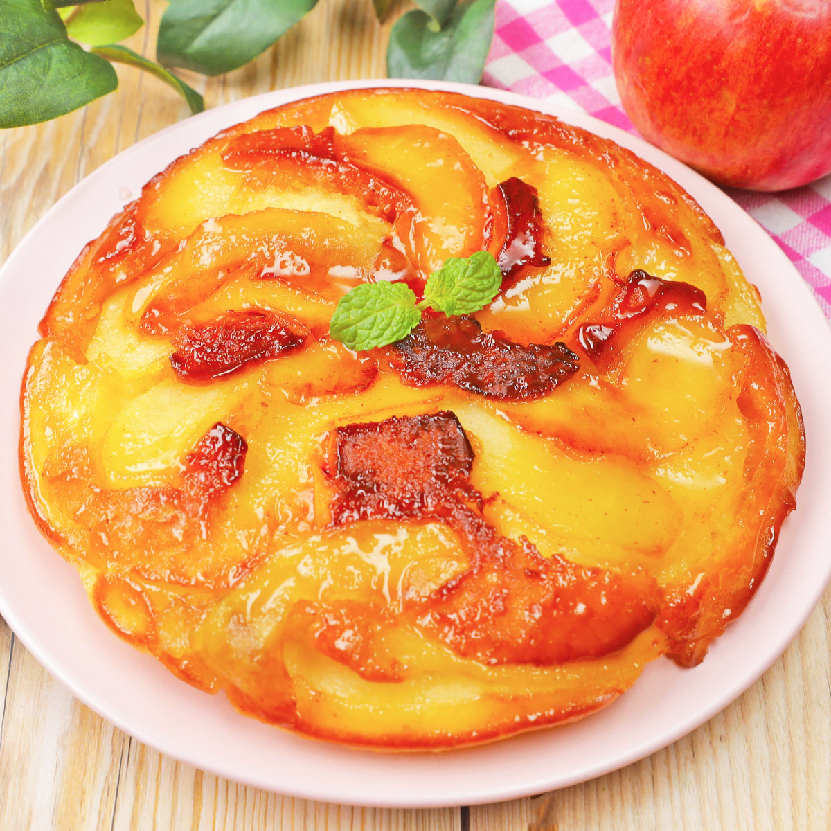 りんご*サマ りんごを重ねて焼くだけフライパンで作れる絶品おやつ！アップルパイ