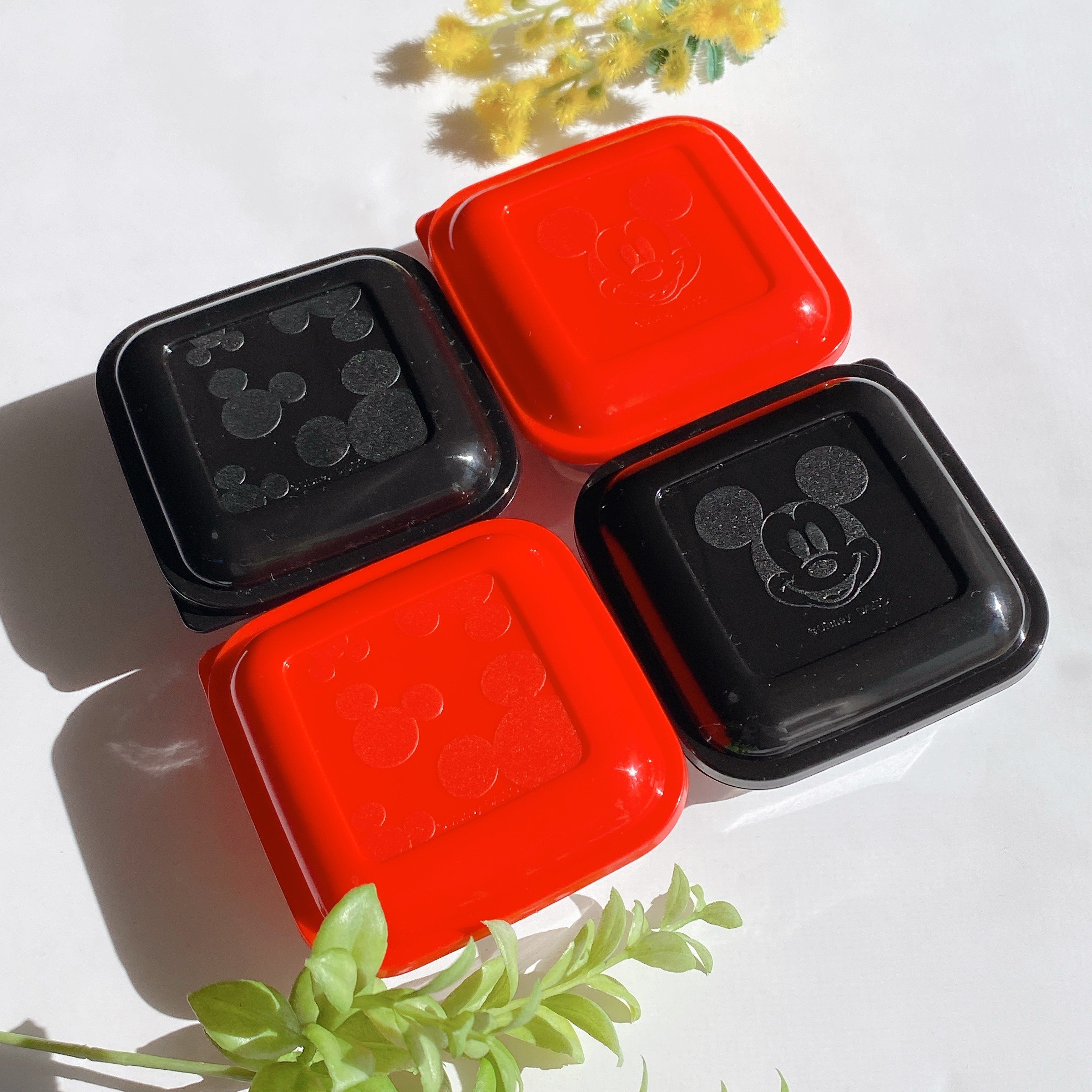ダイソー】ディズニーで売ってそうな「コスパばつぐん容器」110円で4個