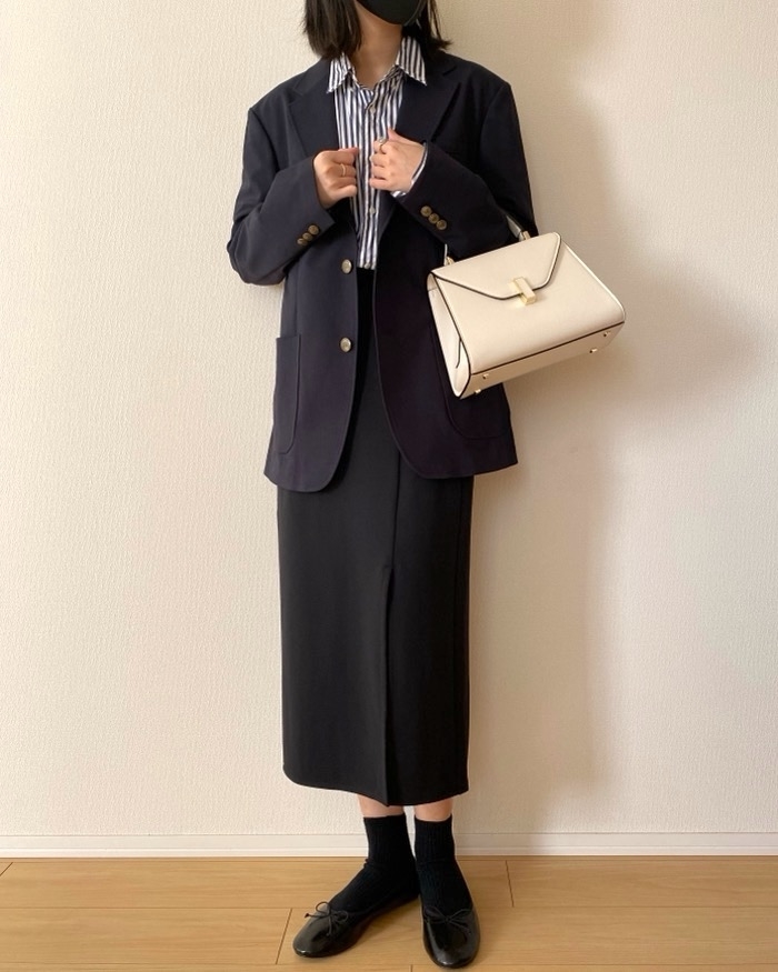 ユニクロ×JWA】6990円→5990円に値下げ中!「着心地サイコー ユニクロ×JWA】6990円→5990円に値下げ中!「着心地サイコー