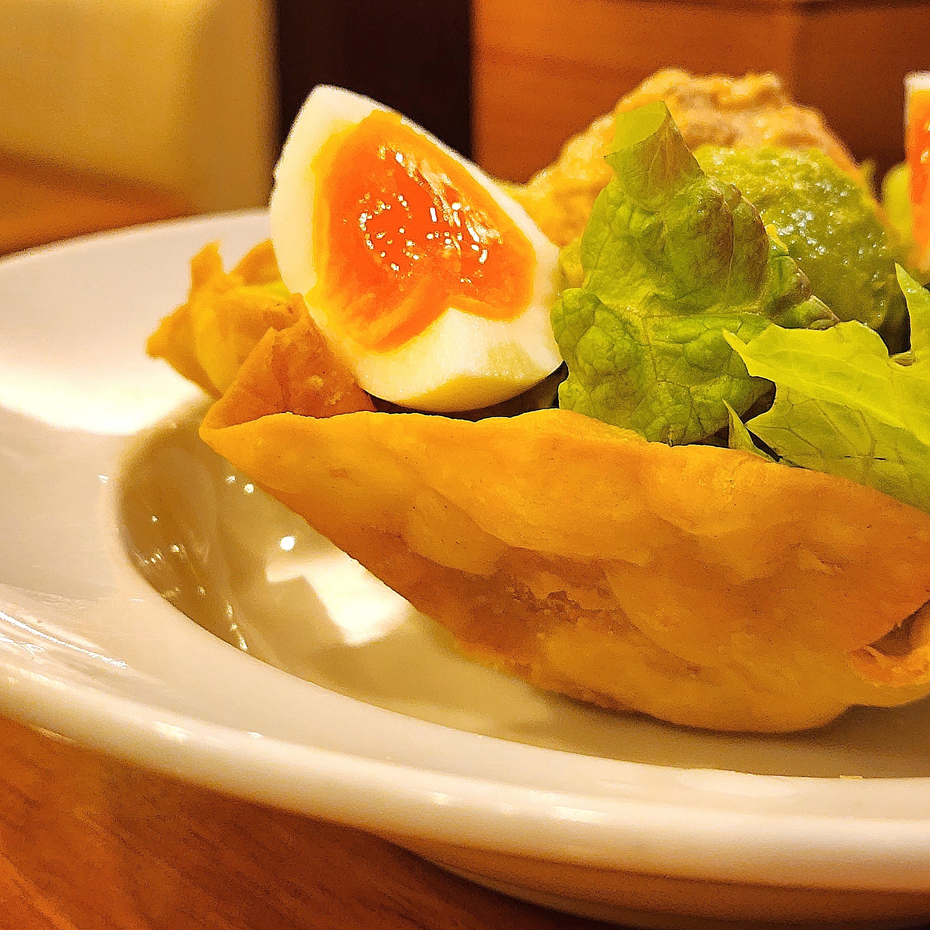 ココス】「無限に食べられる」「これのために通いたい」パリパリ食感が