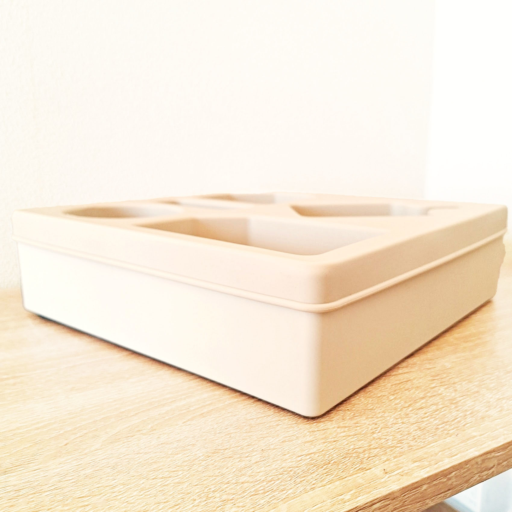 これはヤバいって…。3COINSで「ごろ寝が止まらないグッズ」が