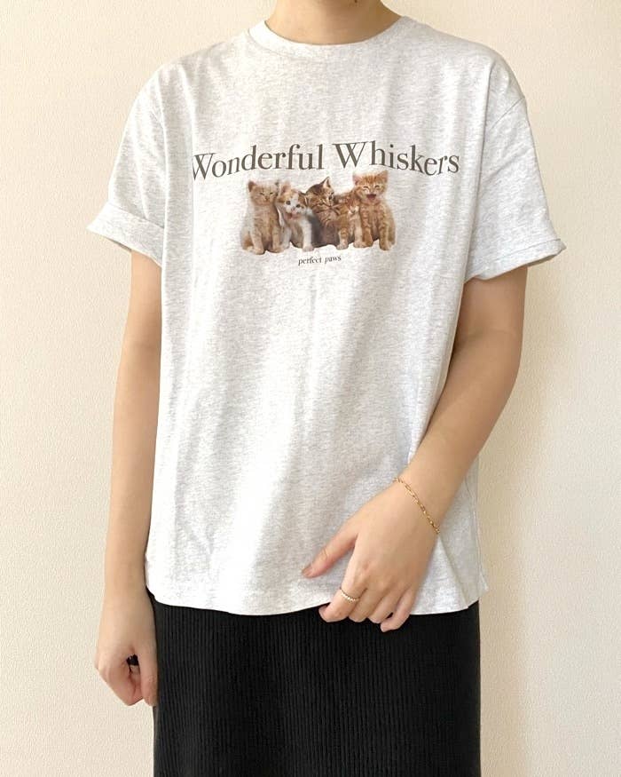 ユニクロの「キャット・フォトグラフ UT/リラックスフィット」