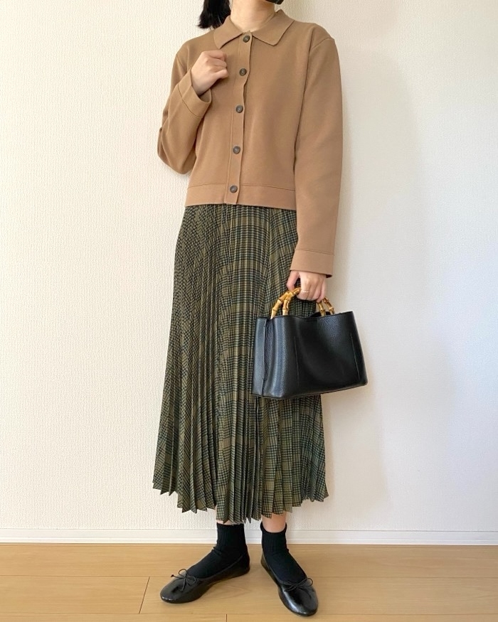 GU】「安っぽく見えない」「使い回ししやすい」顔まわりが