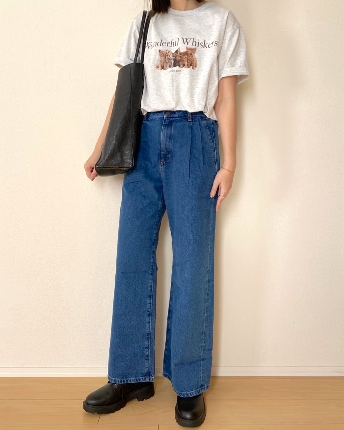 GUの「デニムタックトラウザーQ+E」