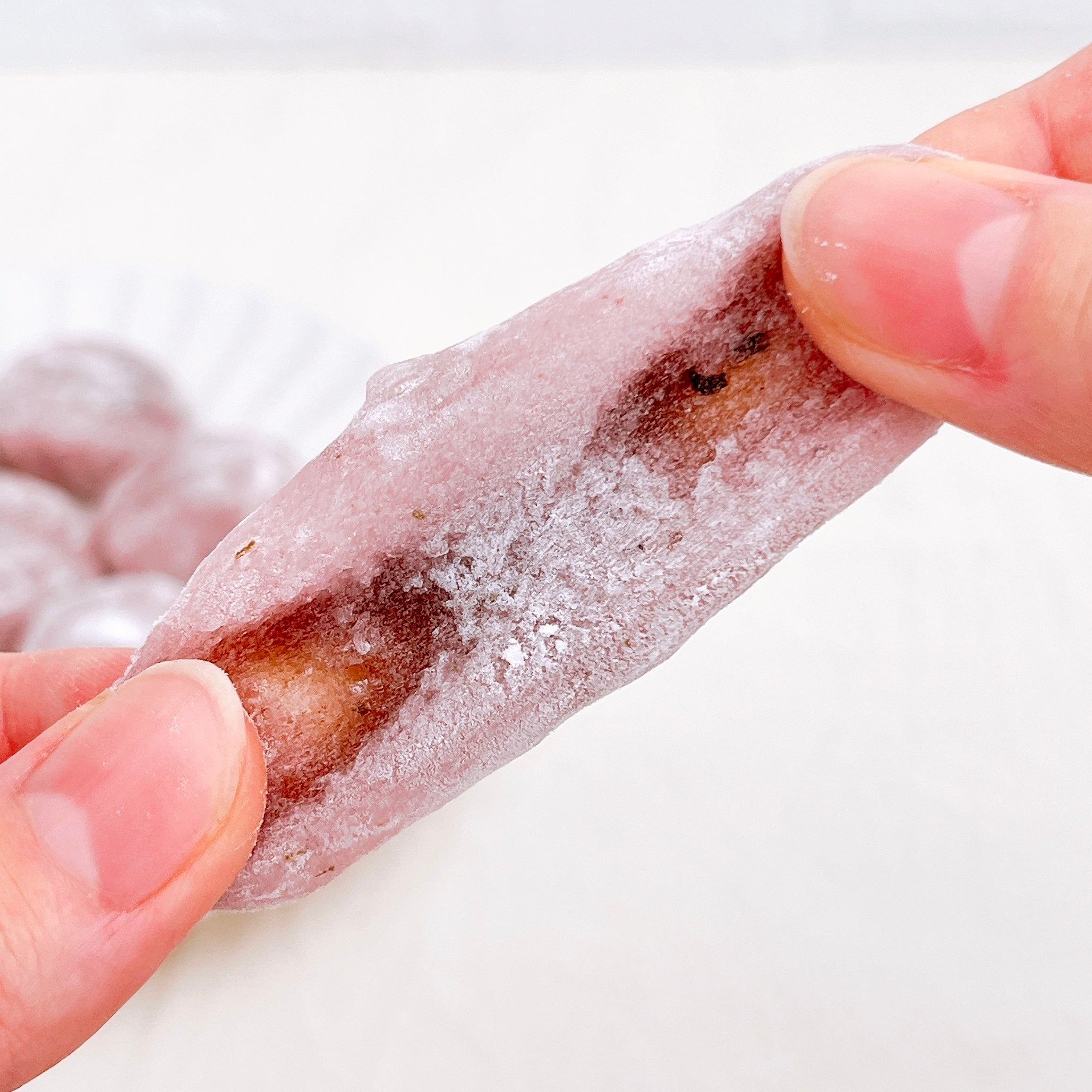 セブン】まとめ買いしなかったことを後悔…！1個27円の「ミニミニ桜もち