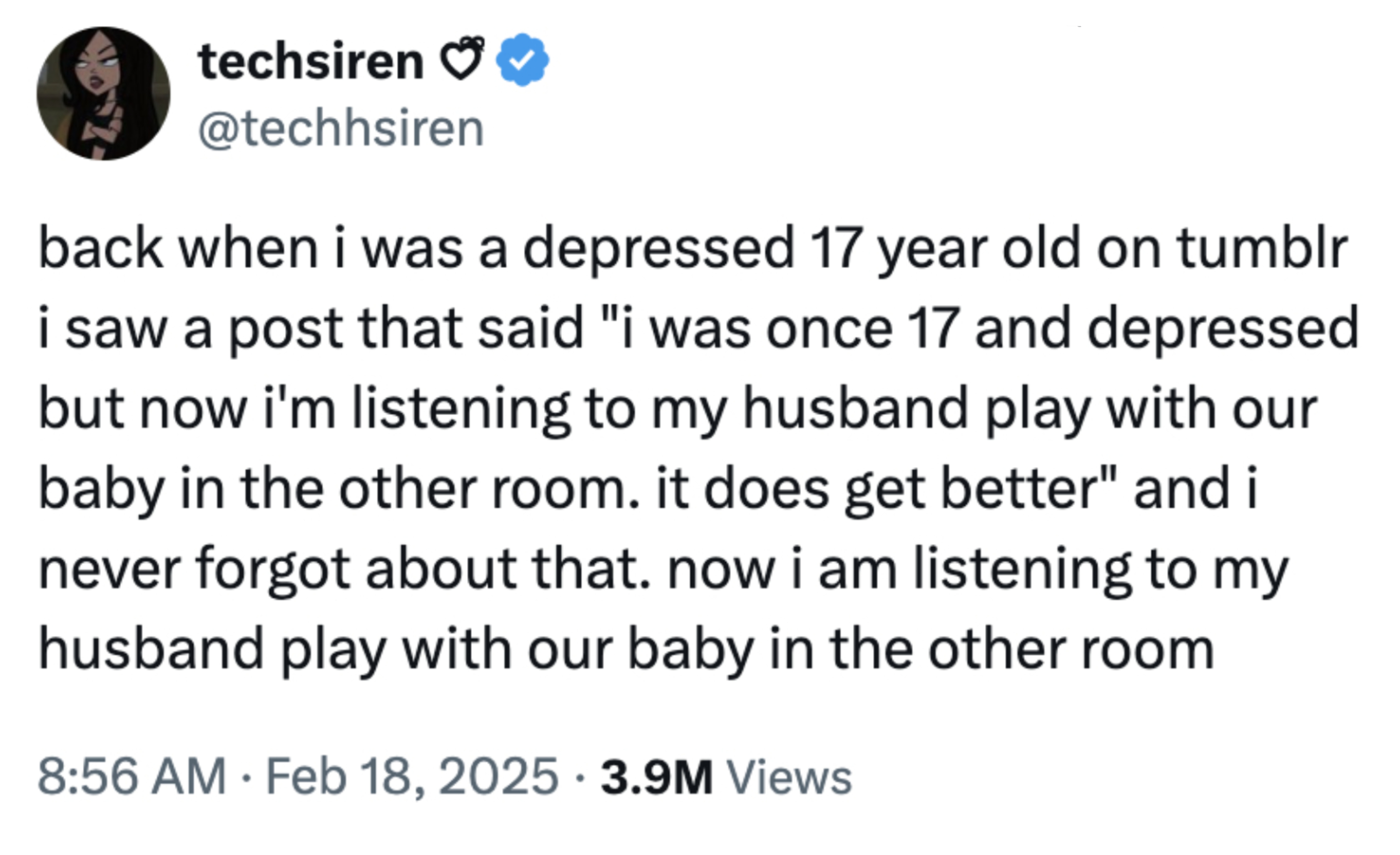 Tweet som reflekterer over tidligere depresjon på 17, inspirert av et innlegg, og opplever nå glede som mann og baby lek i det andre rommet