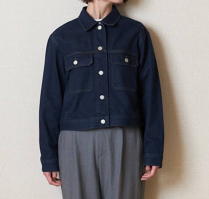 GUの「デニムブルゾン」