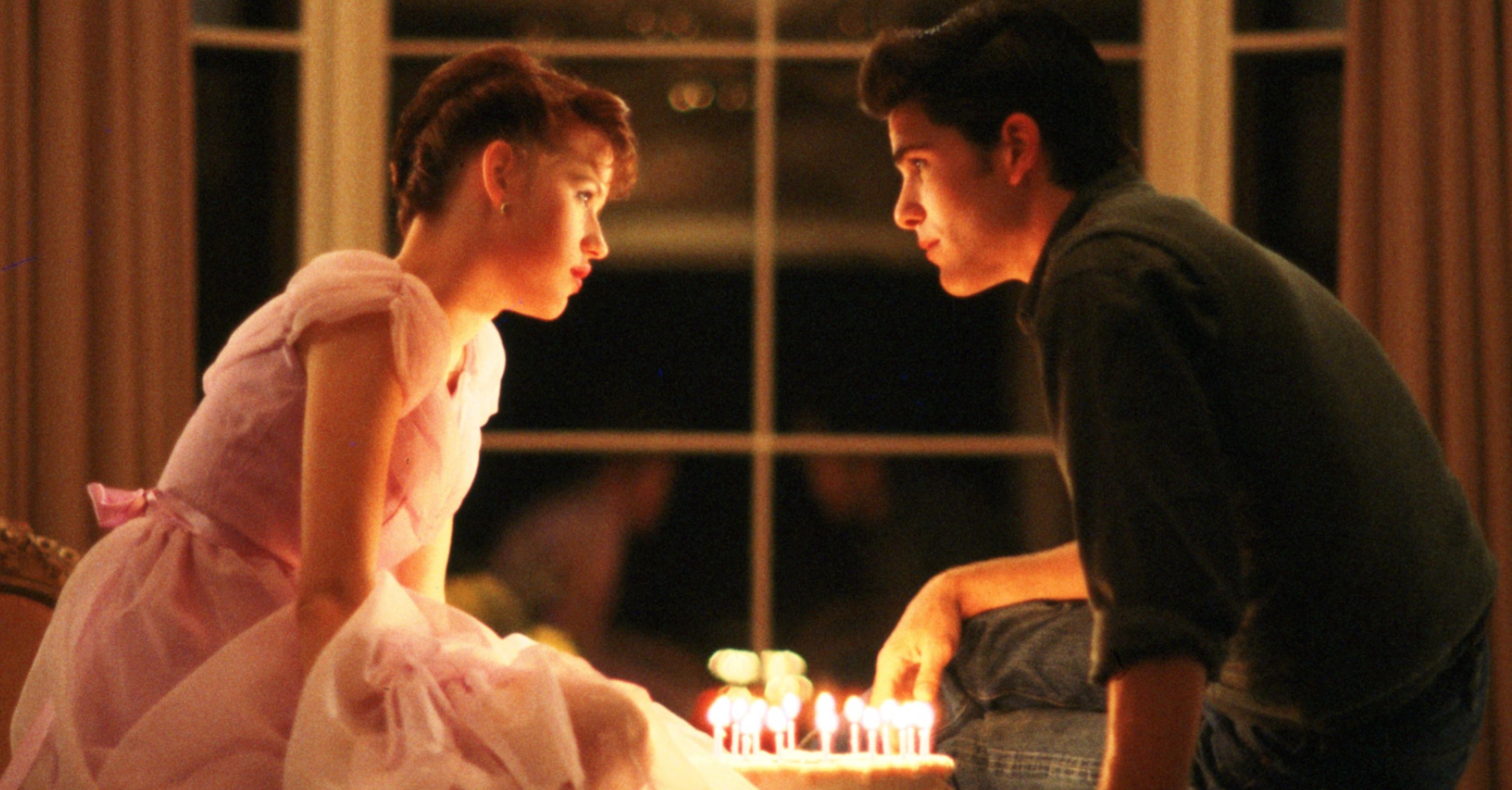Only The Biggest Rom-Com Fans Know Which Movies These Heartthrobs Are From