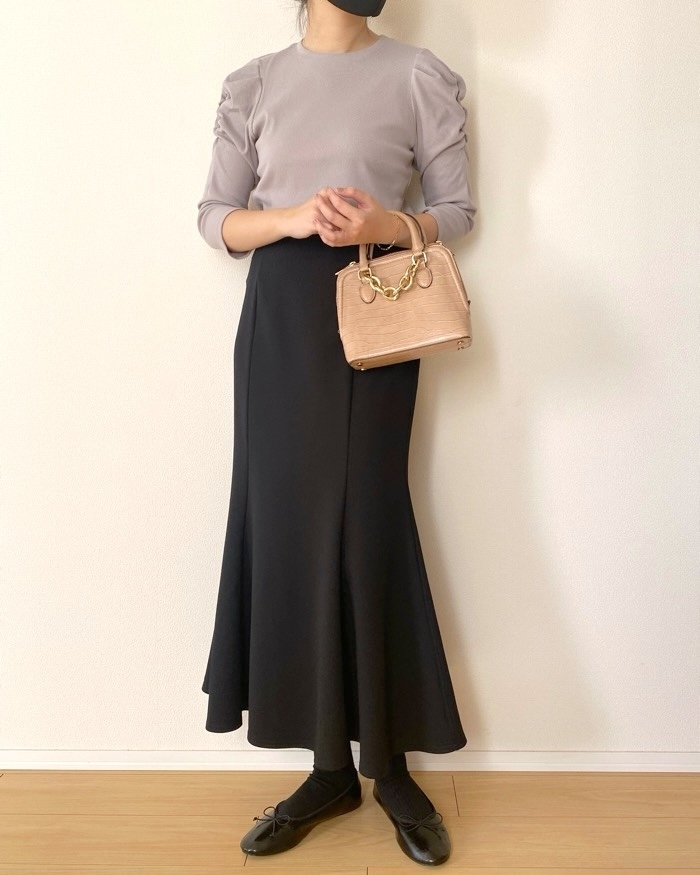 GUの「ギャザースリーブT(7分袖)Z」