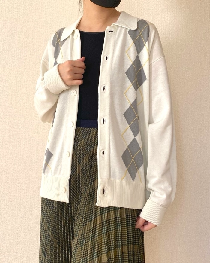 GUさん、さすがに可愛すぎです…!新作の「レトロカーディガン GUさん、さすがに可愛すぎです…!新作の「レトロカーディガン