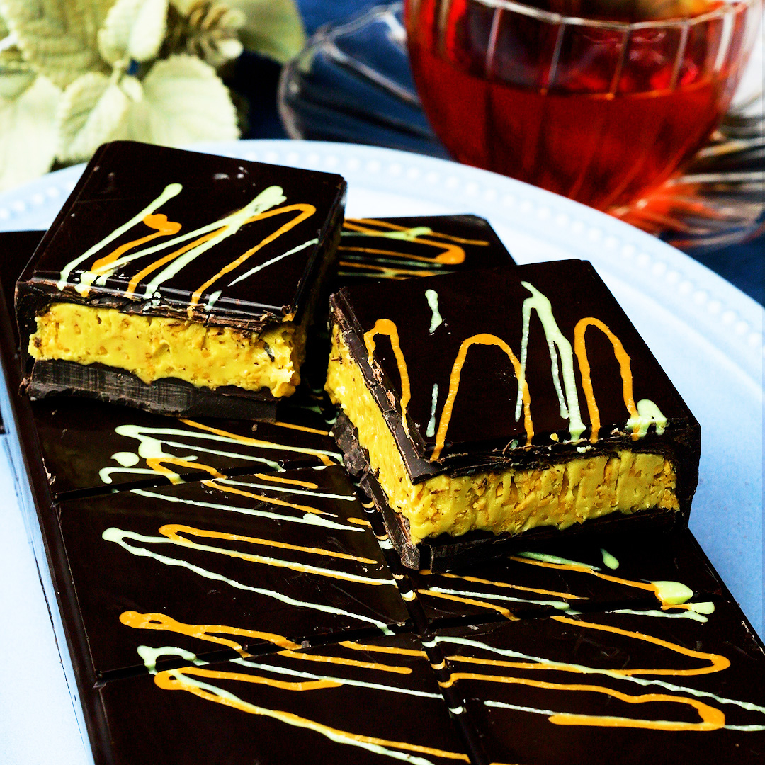 世界中で大バズりのドバイチョコ】油揚げ麺で作るレシピ・作り方 | Tasty