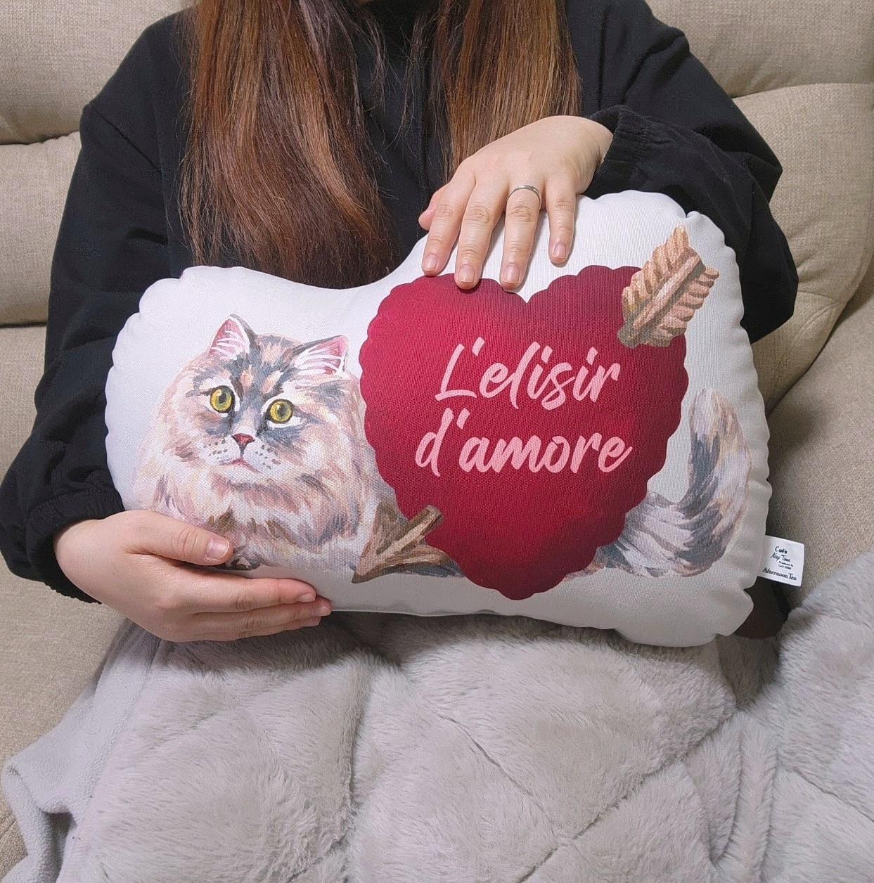 アフタヌーンティー】かわいすぎて即買いしたわ。等身大の「ネコ