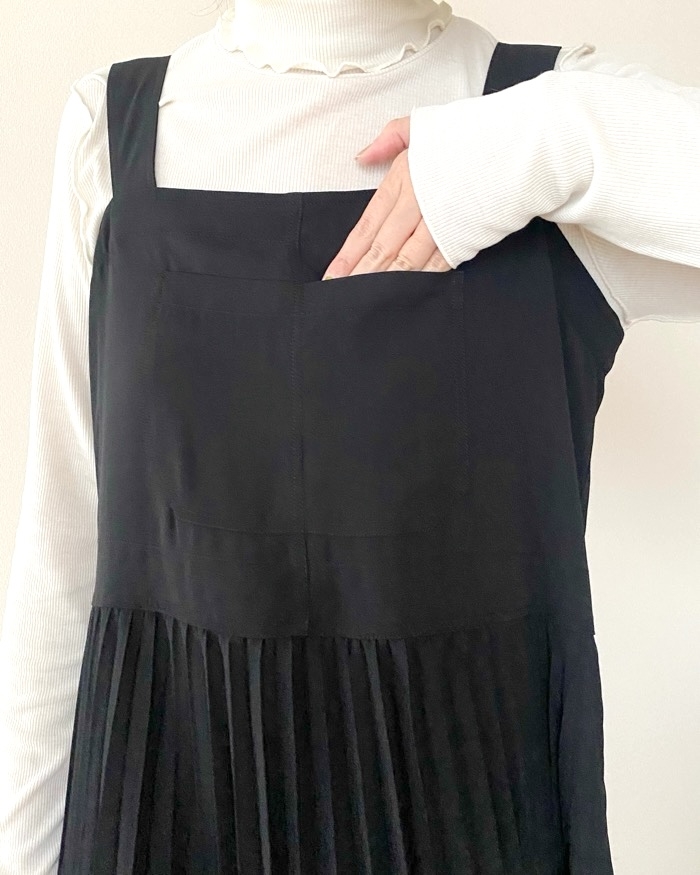 ユニクロの「プリーツストラップワンピース」