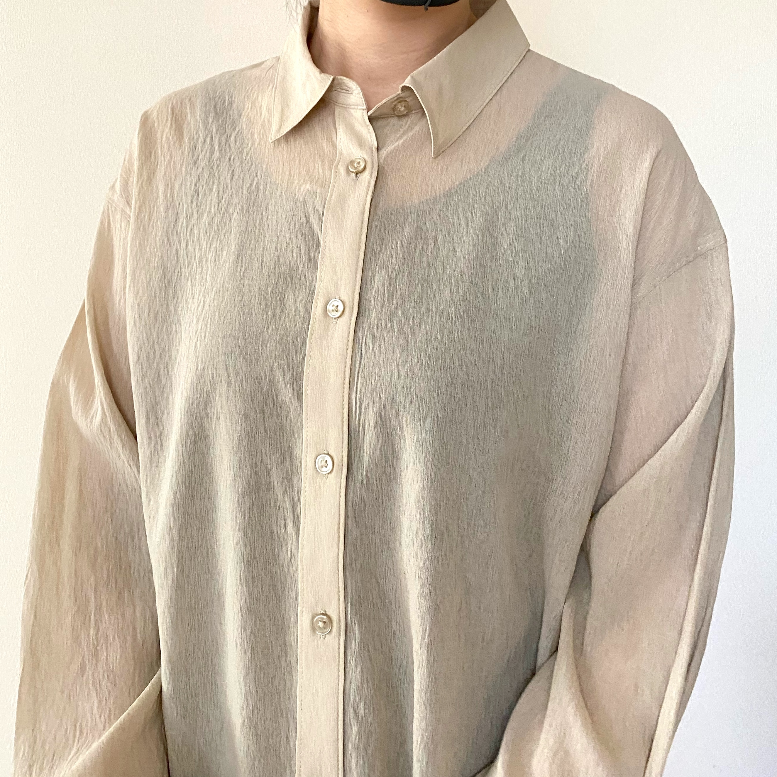 GUの「シアーオーバーサイズシャツRS+E」