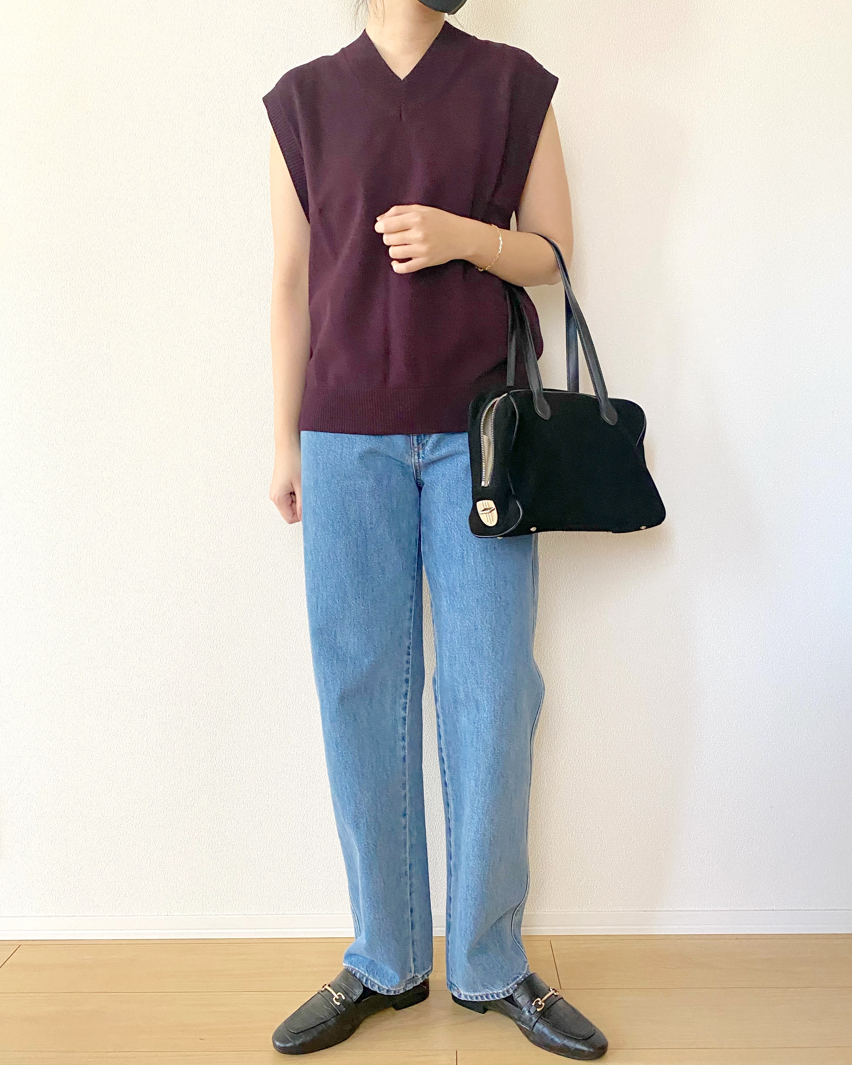 高級感すごくない…？ユニクロCの「楽ちんトップス」重ね着でも