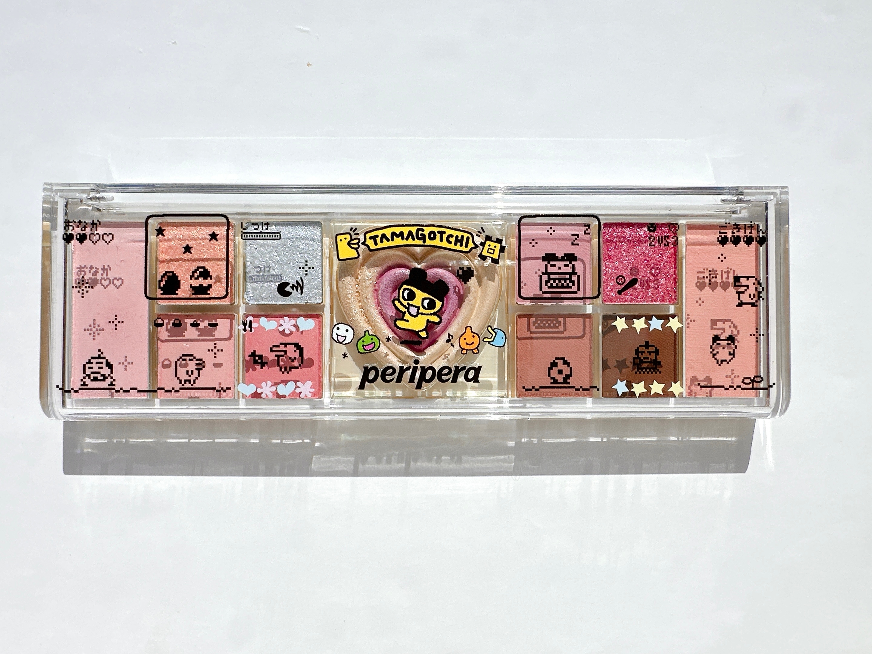 たまごっち コスメ TIRTIR ロムアンド VT ペリペラ シャドウ リップ 人気コスメが『たまごっち』デザインで登場。TIRTIR、rom&ndなど