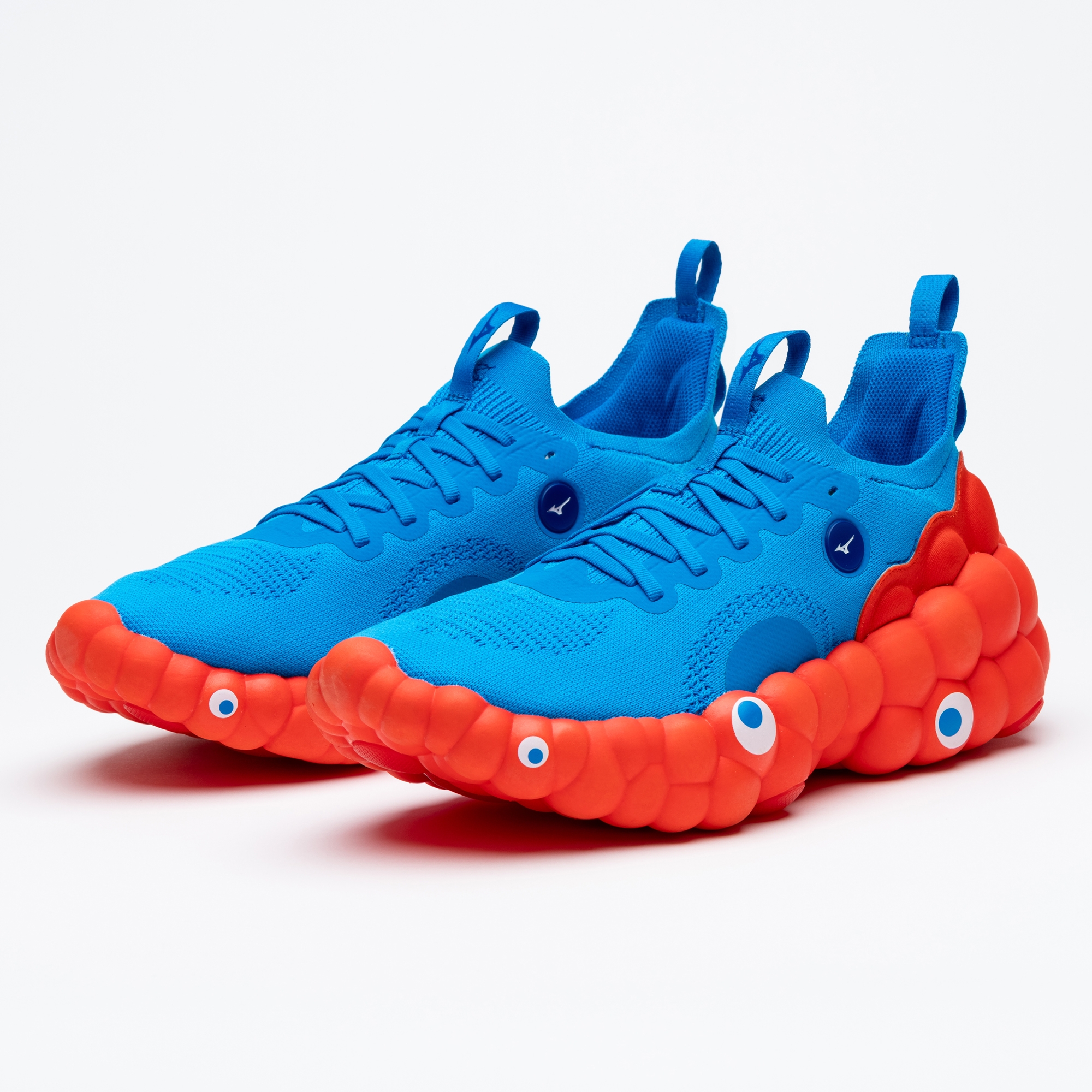 ミャクミャクがスニーカーに変身？】想像を超えたコラボ商品に「すごい