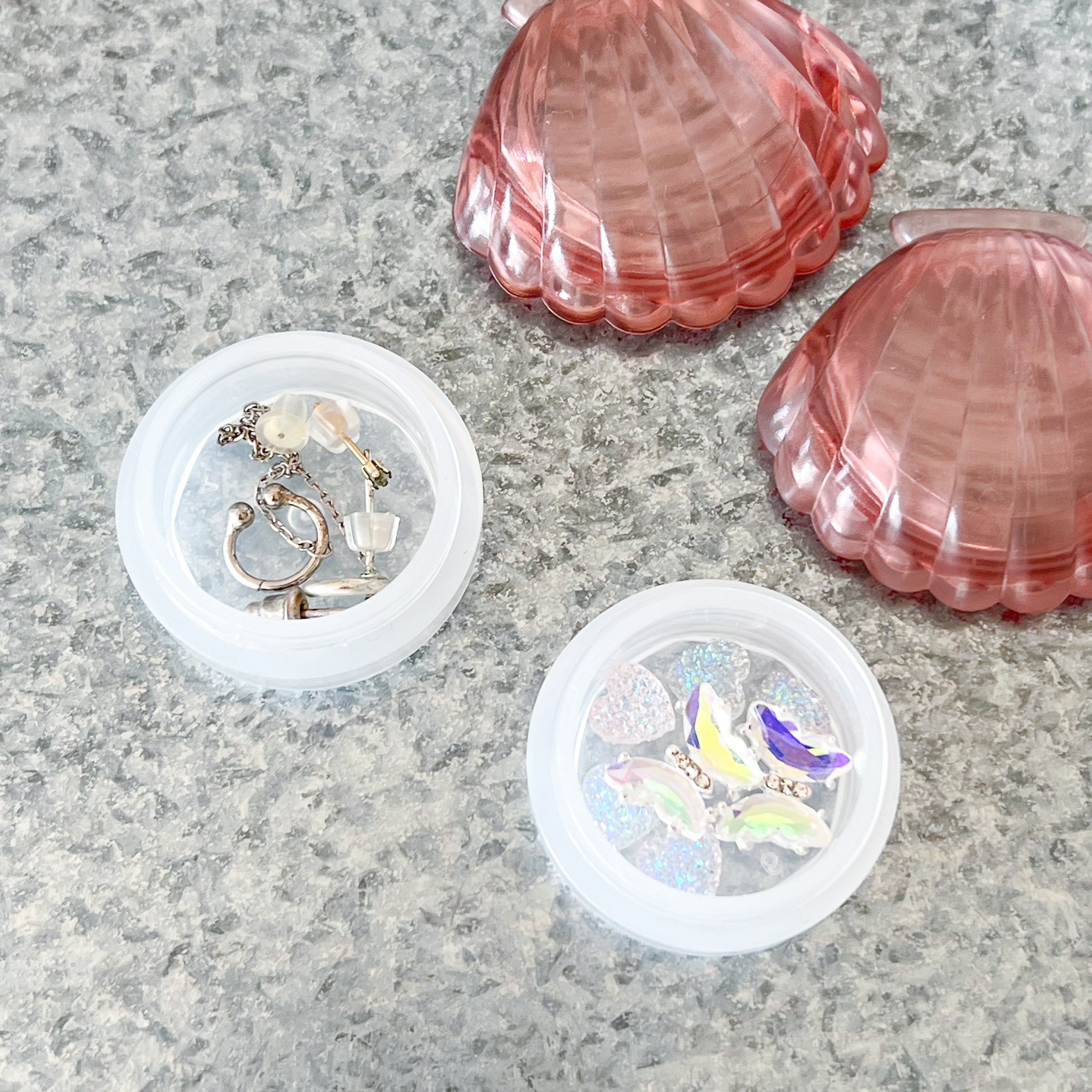 yvmin 貝殻型のアクセサリーケース 非売品 限定 フランフランに売ってそう〜！セリアで見つけた「貝がらみたいな