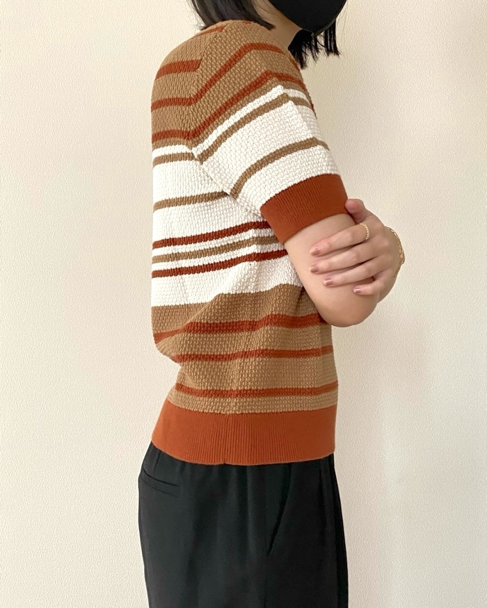 ユニクロの「コットンポップコーンクルーセーター半袖」