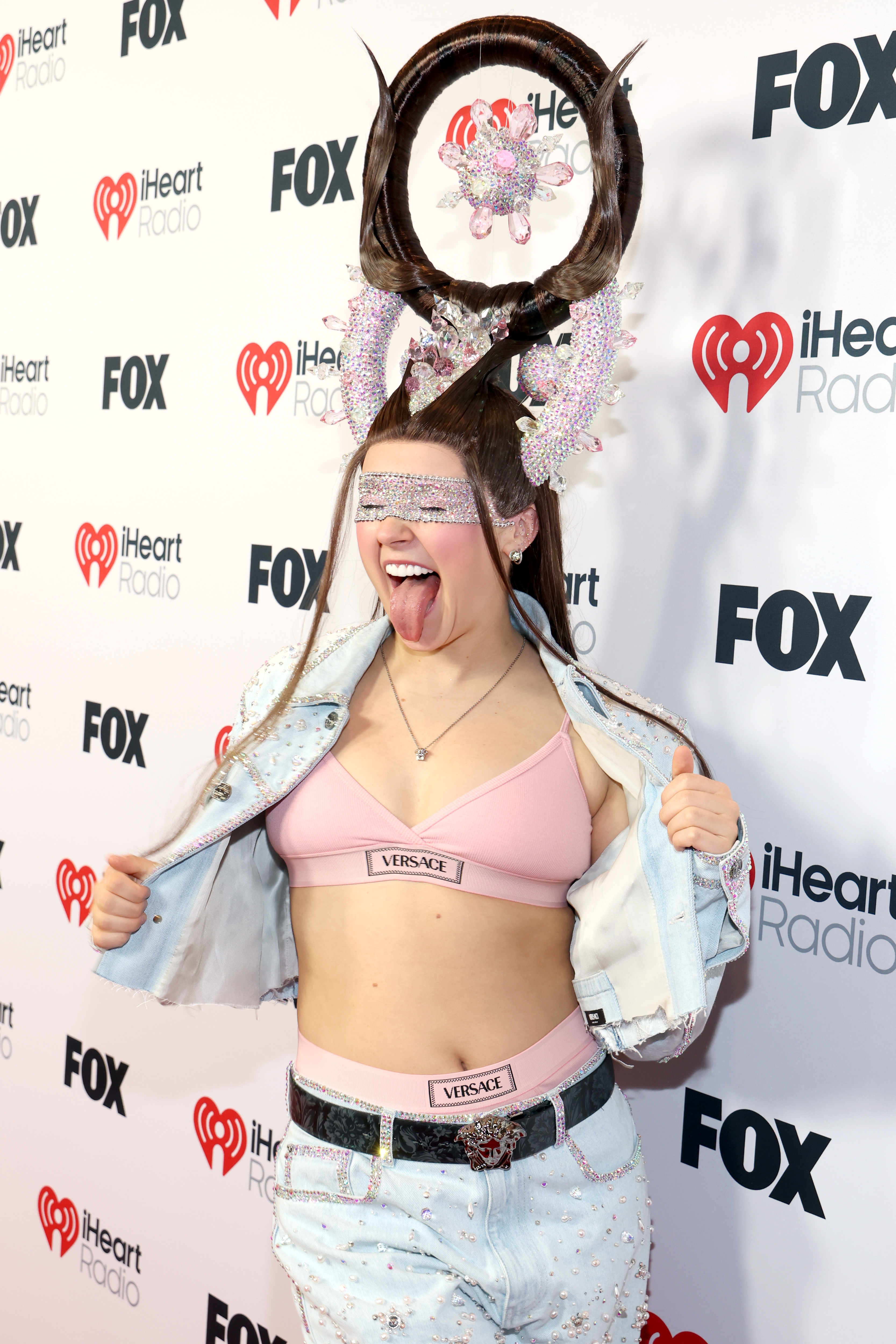 JoJo Siwa Wears Bold Look To iHeartRadio Music Awards