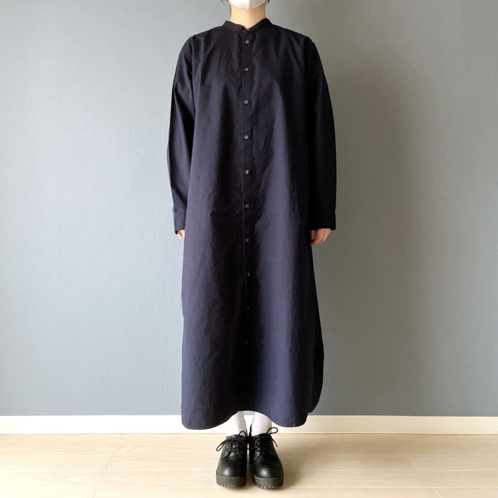 無印良品「婦人 洗いざらし ブロードスタンドカラー長袖ワンピース」