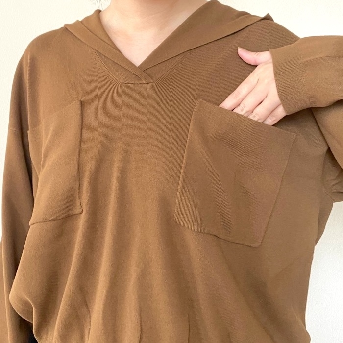 値下げ品】ユニクロCの「パーカーみたいな春ニット」がオシャレ