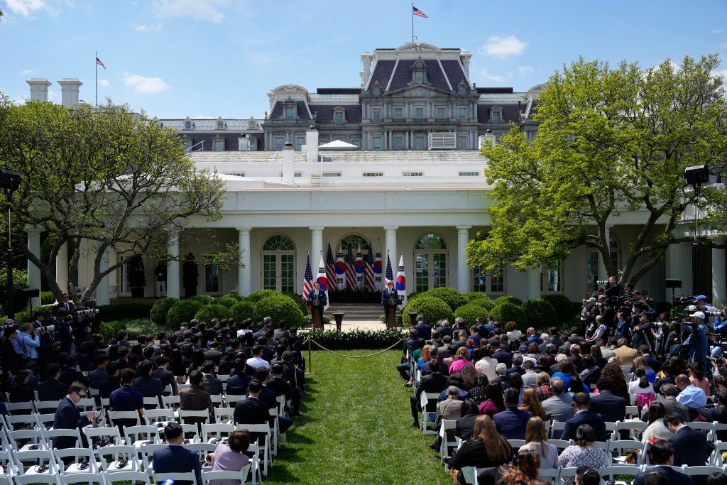 Here's Why Donald Trump Wants To Pave The Rose Garden