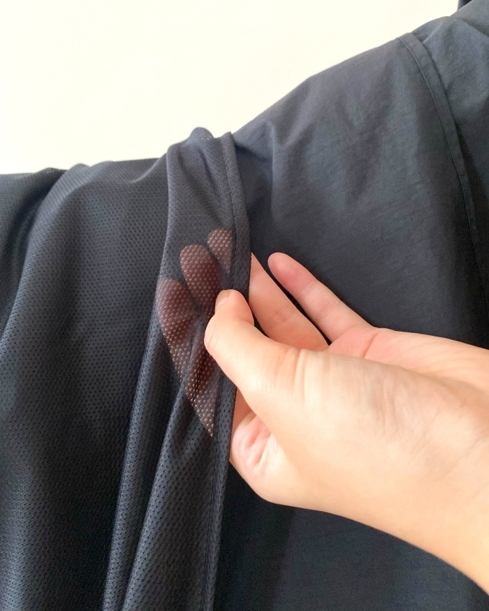 ユニクロの「ギャザーワンピースノースリーブ」