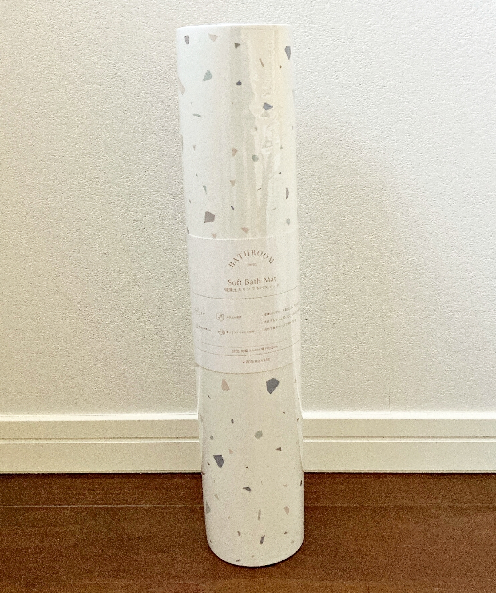 3COINS(スリーコインズ)の「珪藻土入りソフトバスマット」