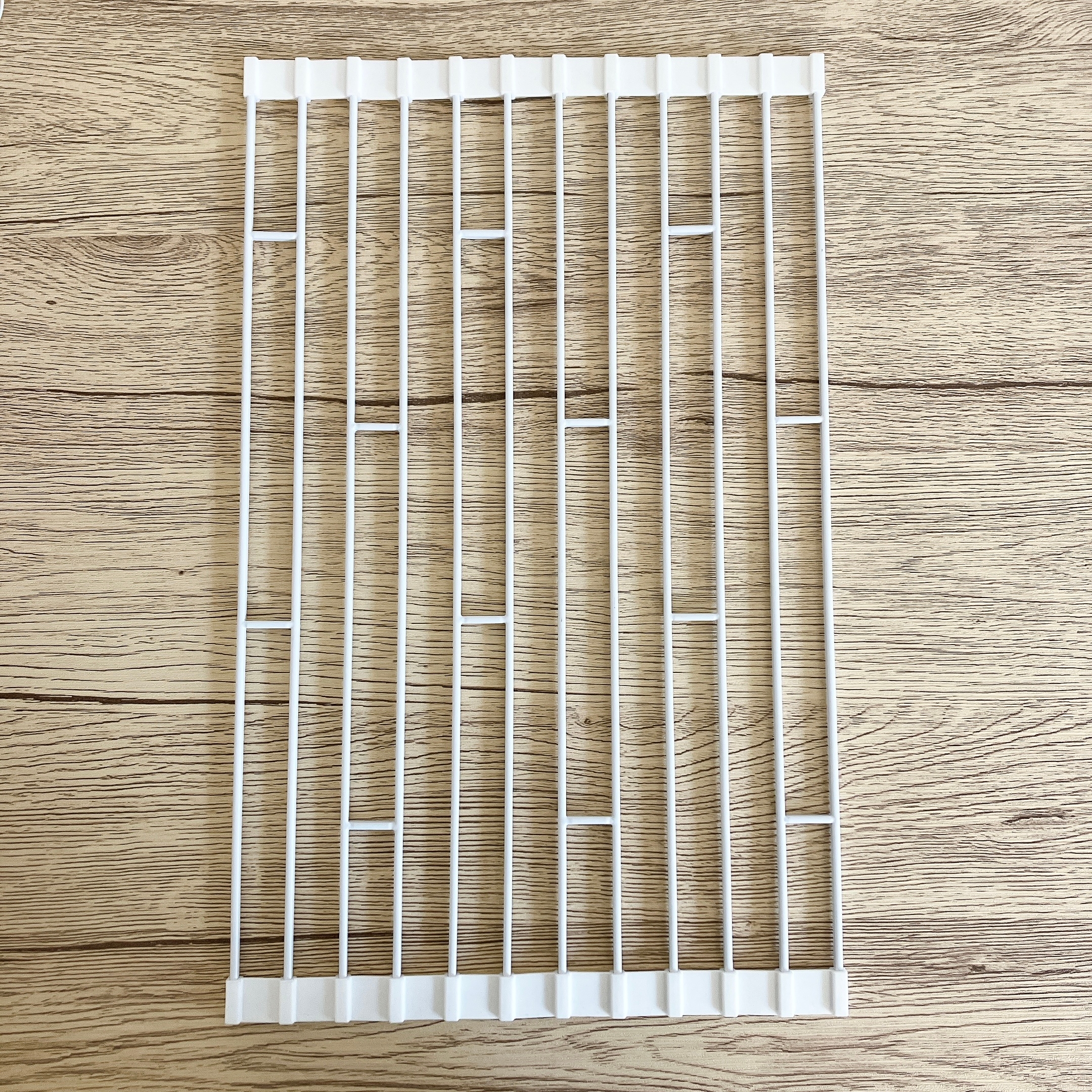 ニトリの「折り畳み水切りラック FLAT（WH）」