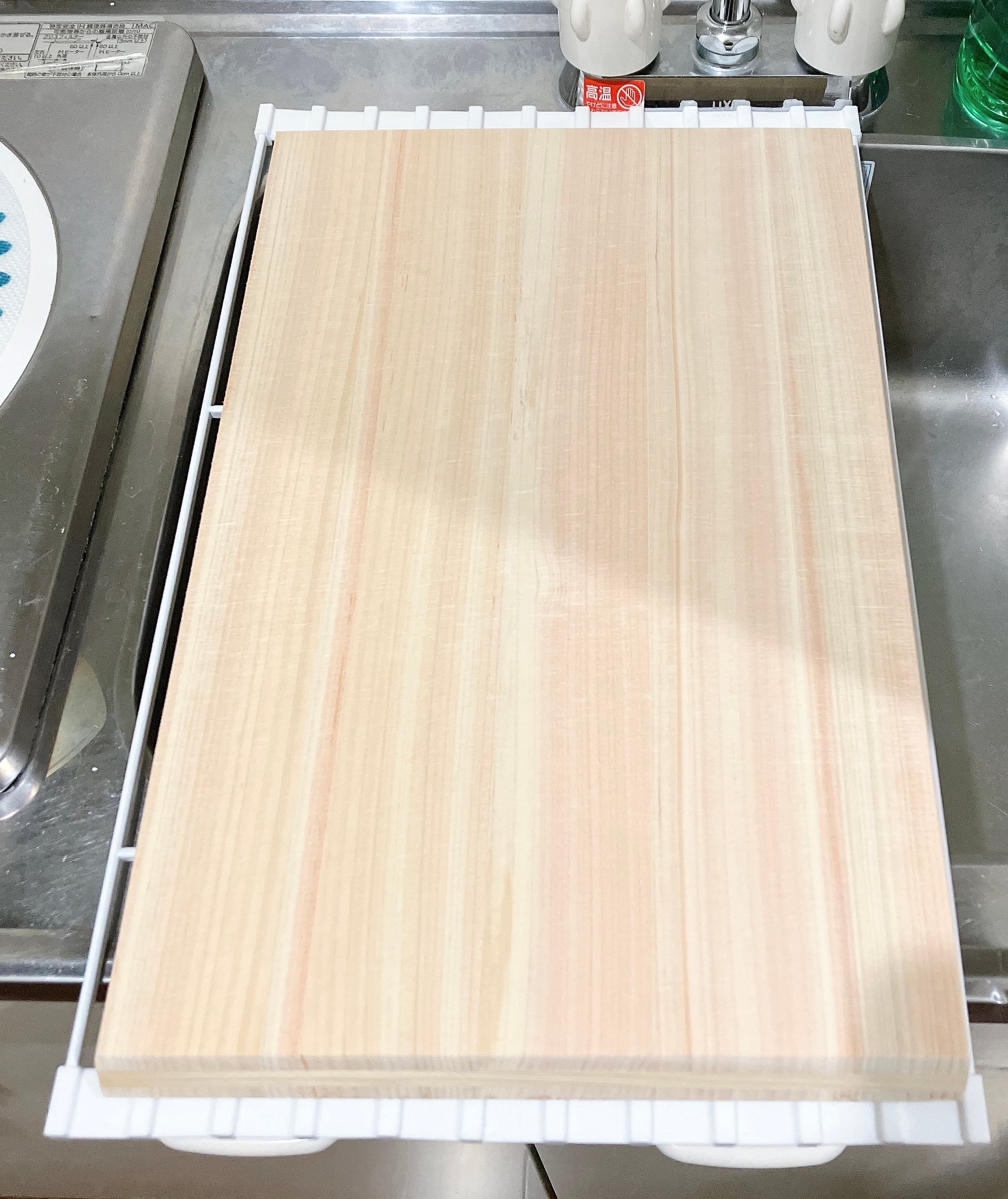 ニトリの「折り畳み水切りラック FLAT（WH）」