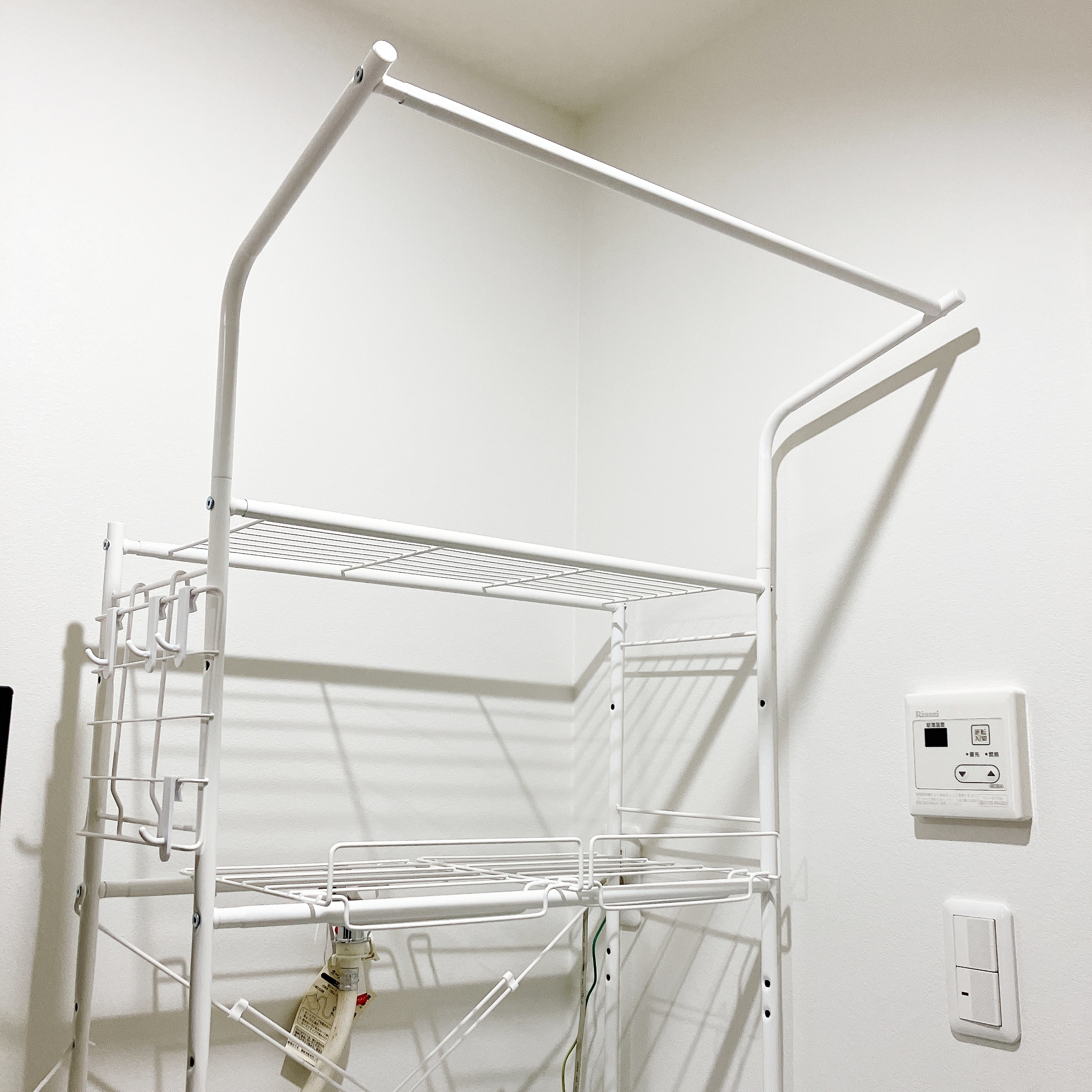 ニトリの「洗濯機ラック（DK003 ホワイト）」