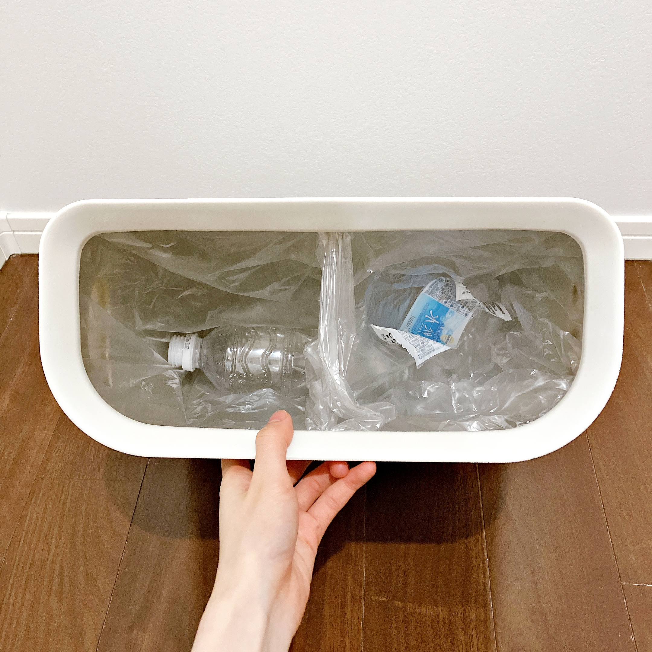 3COINS(スリーコインズ)の「《分別できる》スクエアダストボックス」