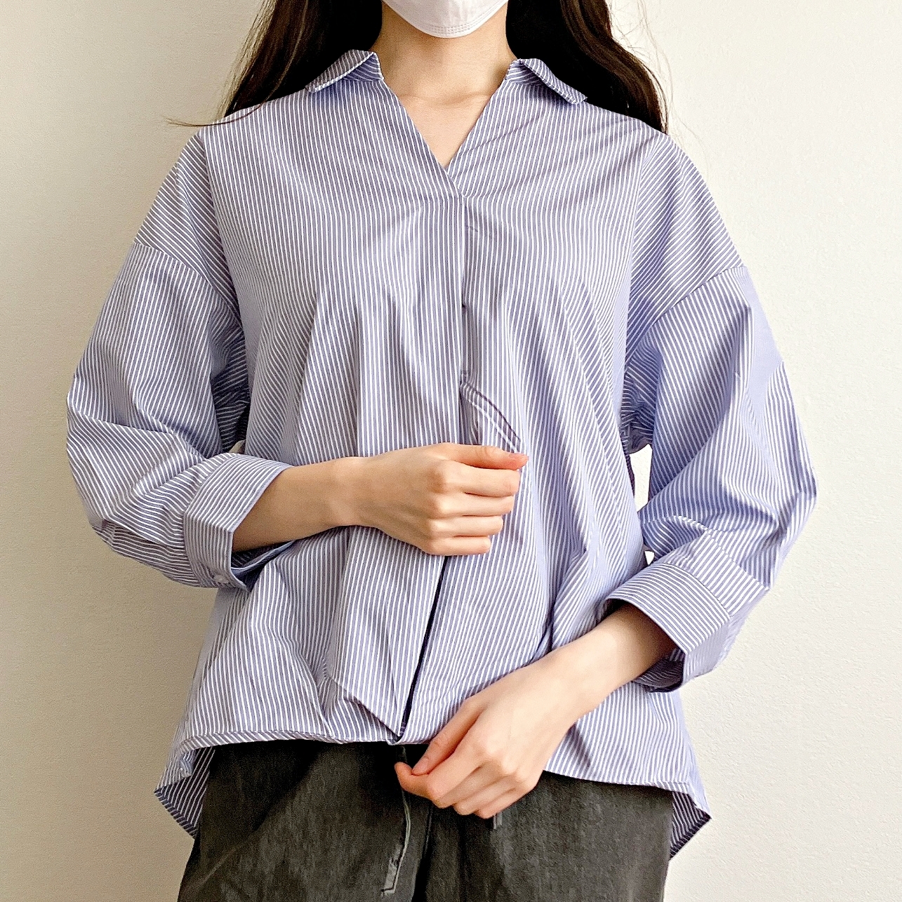 Honeys(ハニーズ)の「8分袖裾タックブラウス」