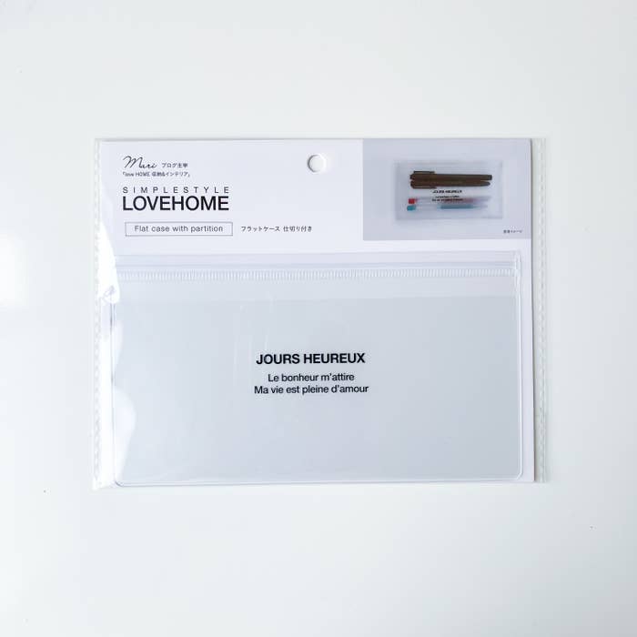 CanDo(キャンドゥ)の「フラットケース 仕切り付き」