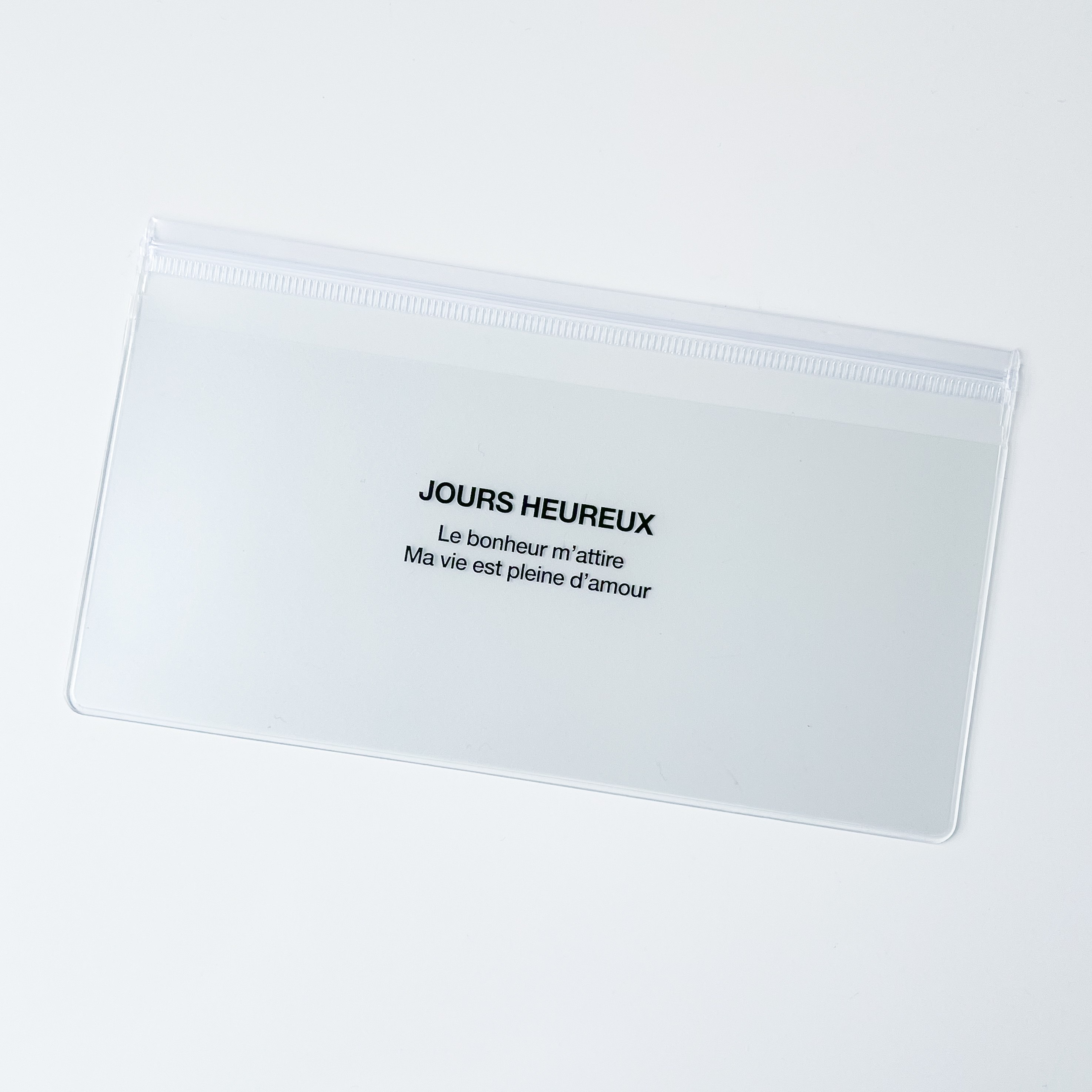 CanDo(キャンドゥ)の「フラットケース 仕切り付き」