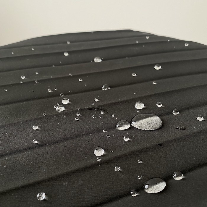 ワークマンの「レディース撥水ライトプリーツスカート」