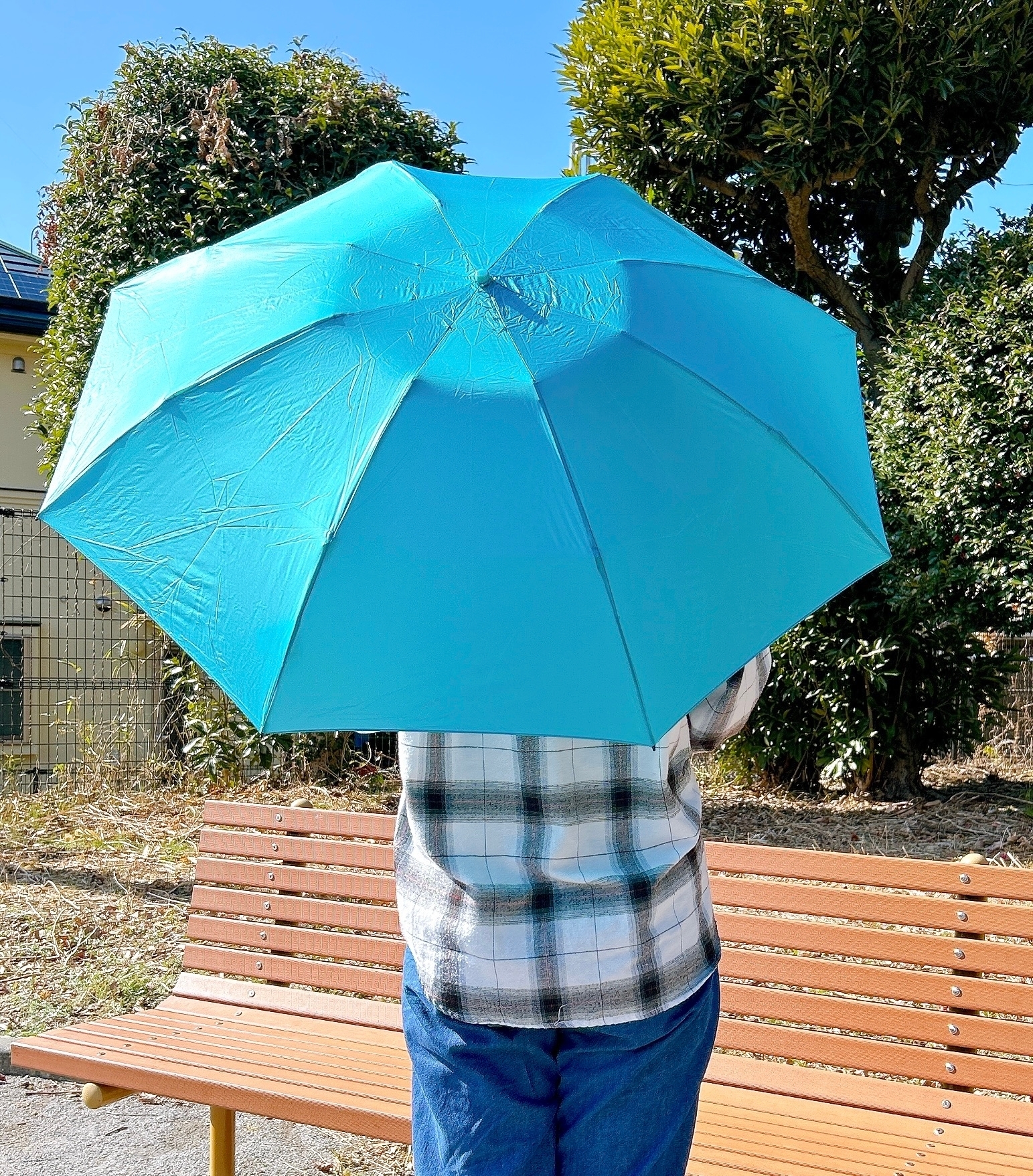 ワークマンの「耐久撥水軽量サバイバルアンブレラ」